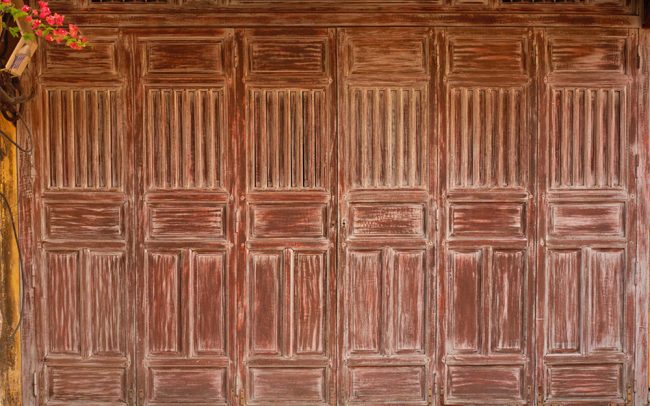 RusticBrownDoor412x275